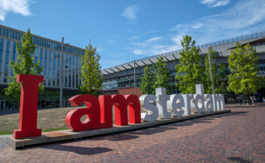 Source : Adobe Stock - @Robertvt © - Iamsterdam.png