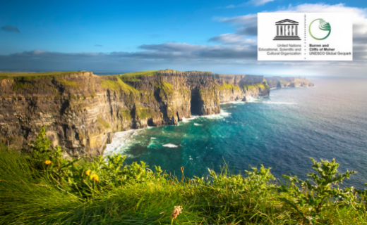 Source : Adobe Stock - @Elena Schweitzer (c) - Irlande_Moher_Geopark.png