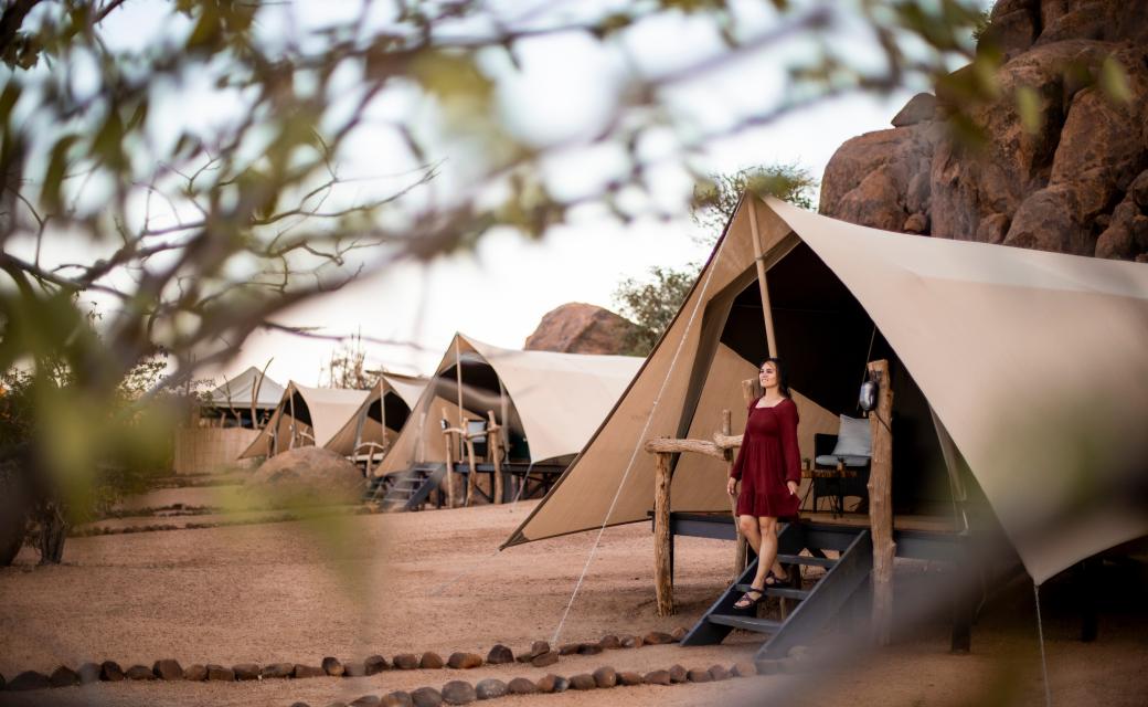 Source : Adobe Stock (c) Zach - Glamping Désert