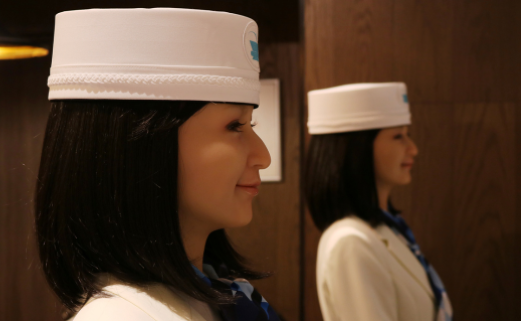 Source : Adobe Stock - Ned Snowman (c) - Japon_robots_hotel.png